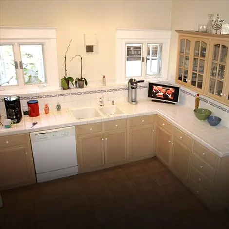 Laurel-Canyon-House-Gallery-12 kitchen counters of Laurel Canyon House