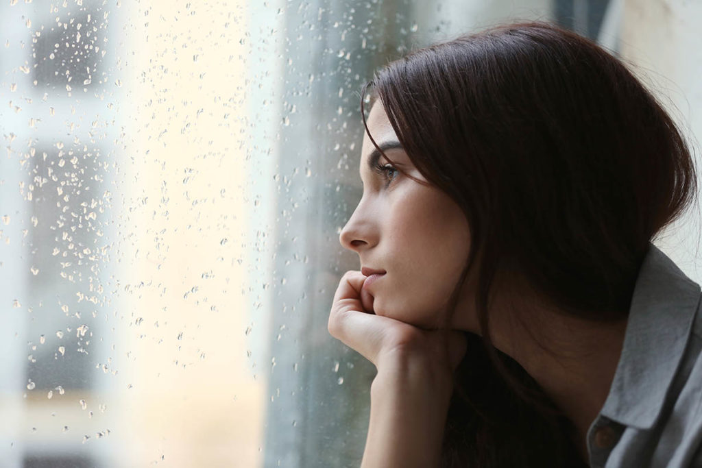 woman struggles with dual diagnosis
