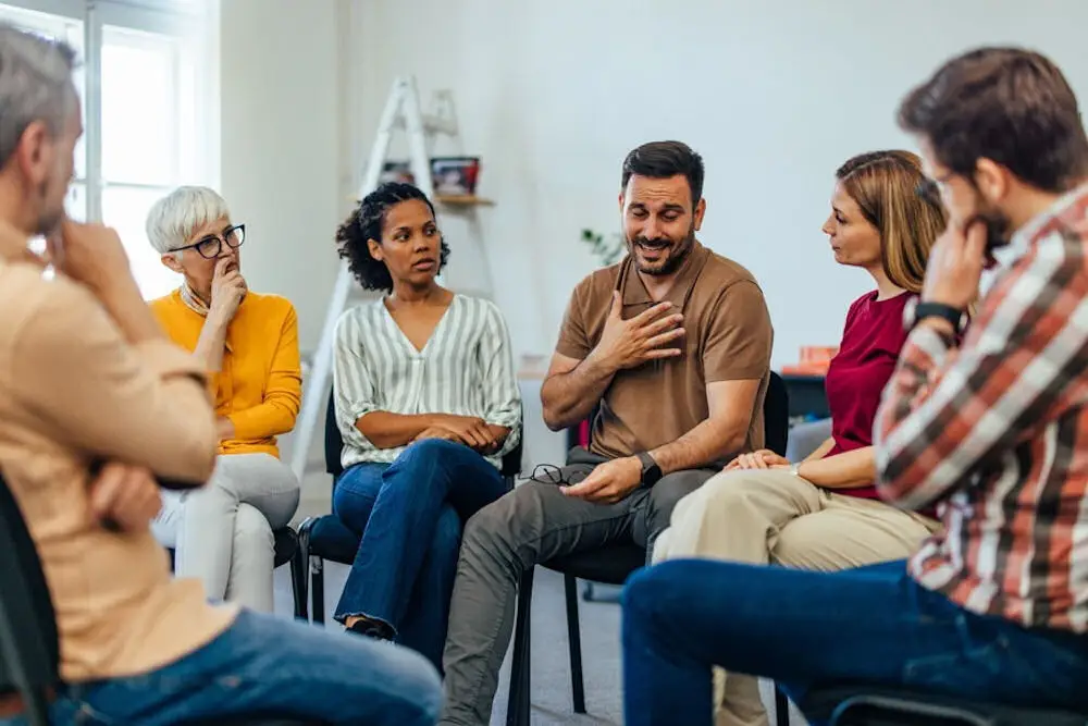 dbt skills group session in Los Angeles therapy center