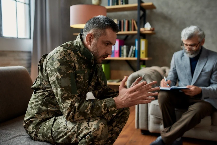 veterans in Los Angeles receiving support for PTSD and alcohol abuse