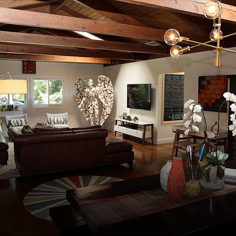 Westwind Hollywood treatment center lounge area.